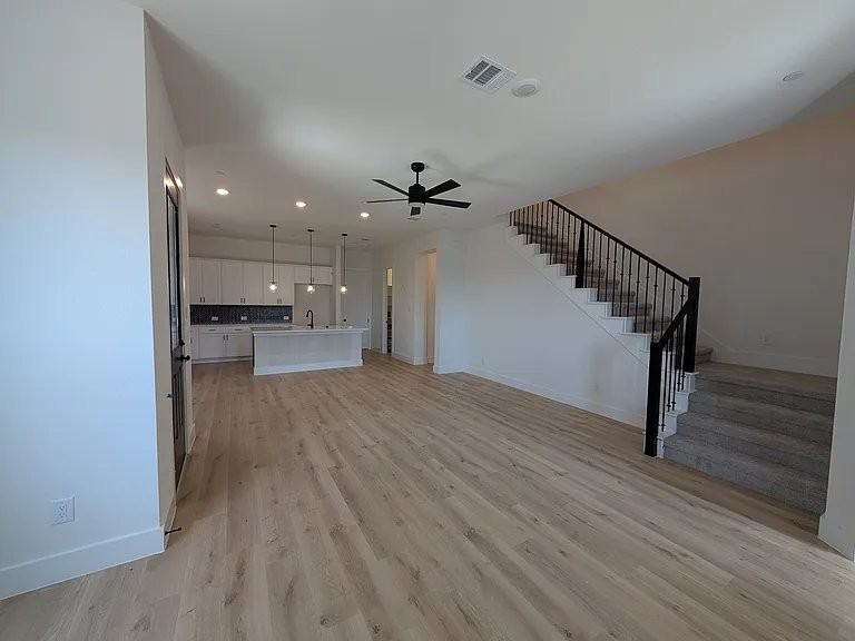 1228 Eureka Springs St #1228 - Photo 4 of 7