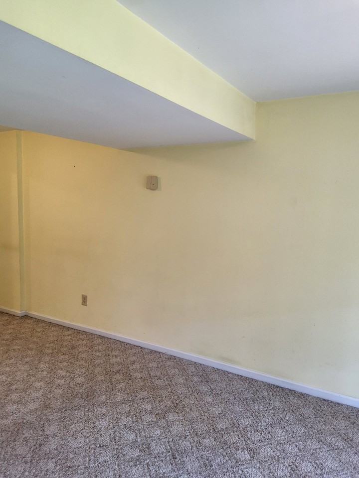 3200 Tayloe Ct - Photo 4 of 10
