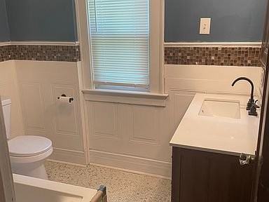 70 Lakeshire Rd - Photo 2 of 11