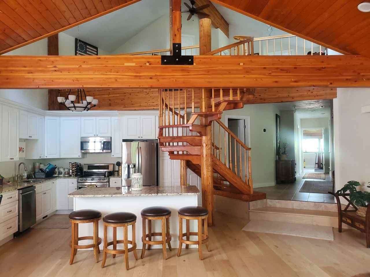 275 Nw - Photo 2 of 16