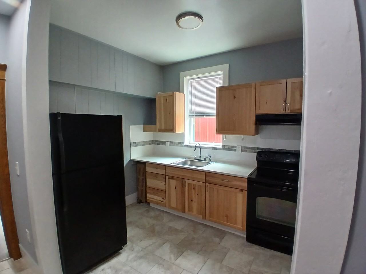 133 Virginia Ave #B - Photo 2 of 8