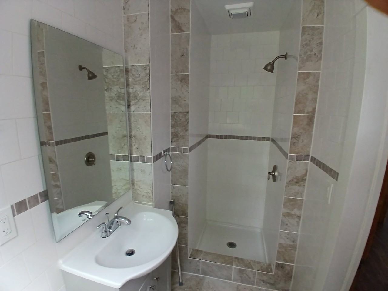 133 Virginia Ave #B - Photo 4 of 8