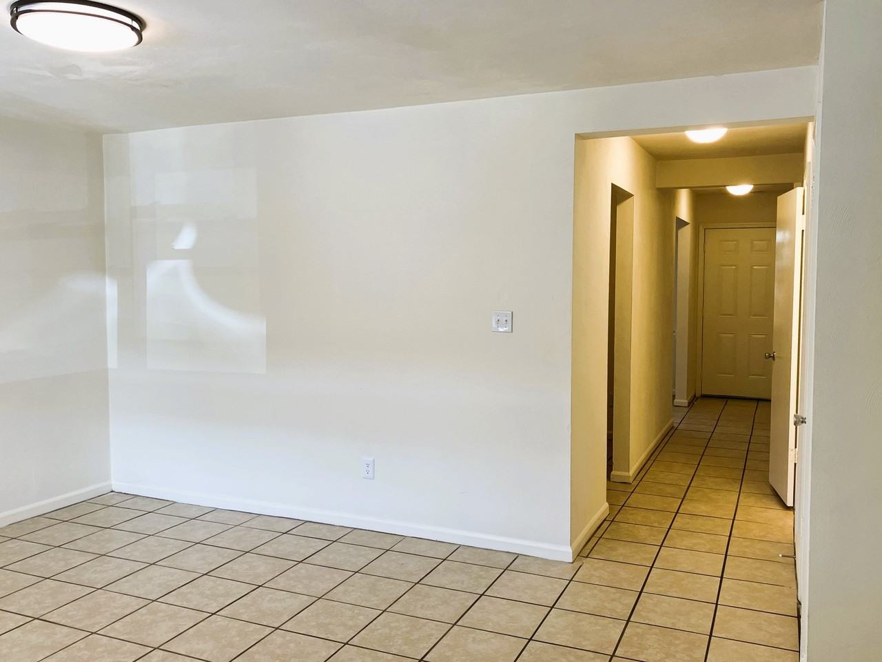 4304 Worthing Ln - Photo 7 of 18
