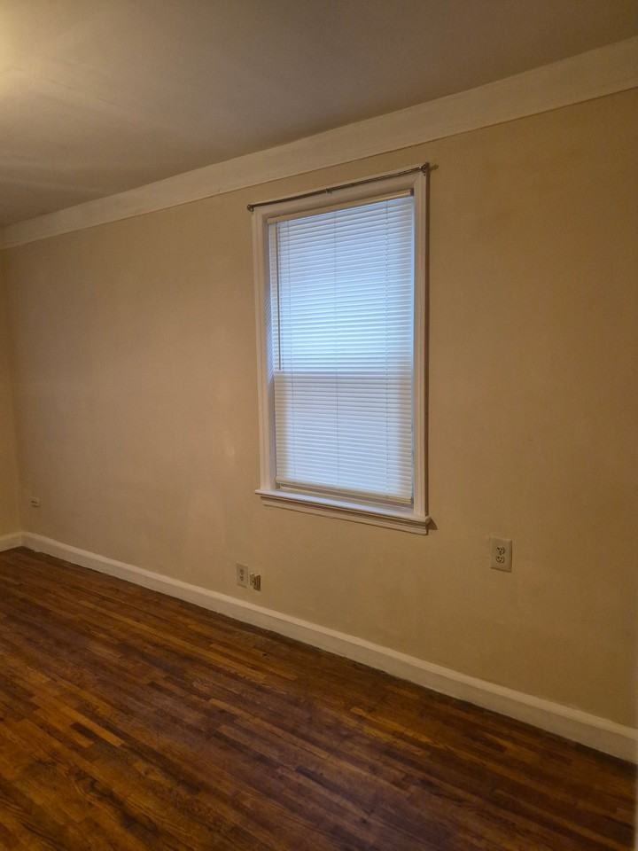 2931 Mickle Ave #1stFL - Photo 2 of 20