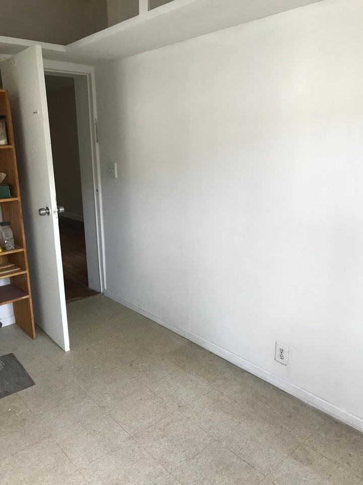 2931 Mickle Ave #1stFL - Photo 4 of 20