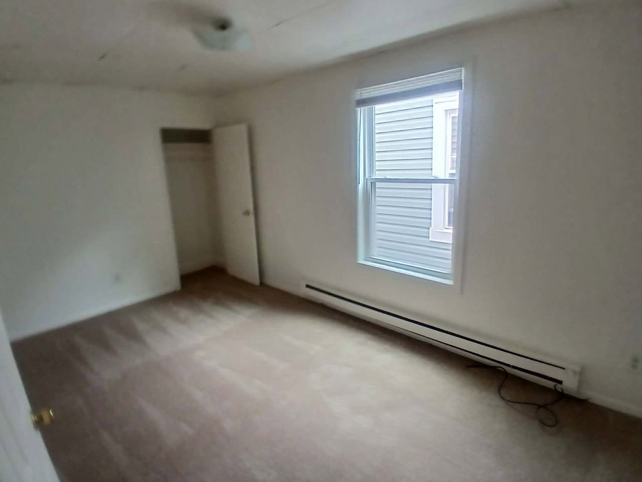 1315 Virginia Ave - Photo 5 of 15