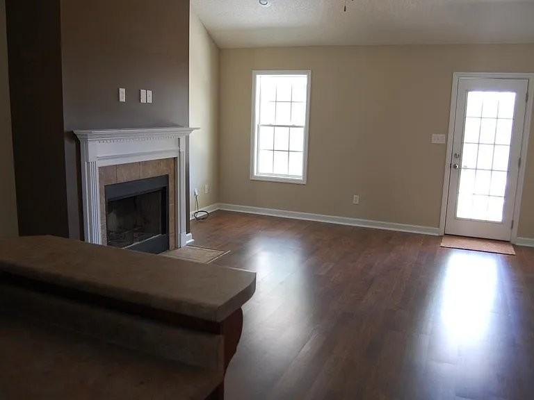 4501 Country Oak Dr - Photo 4 of 13