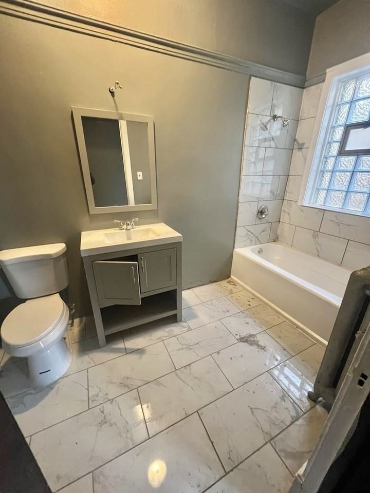 4956 S Michigan Ave #3N - Photo 3 of 6