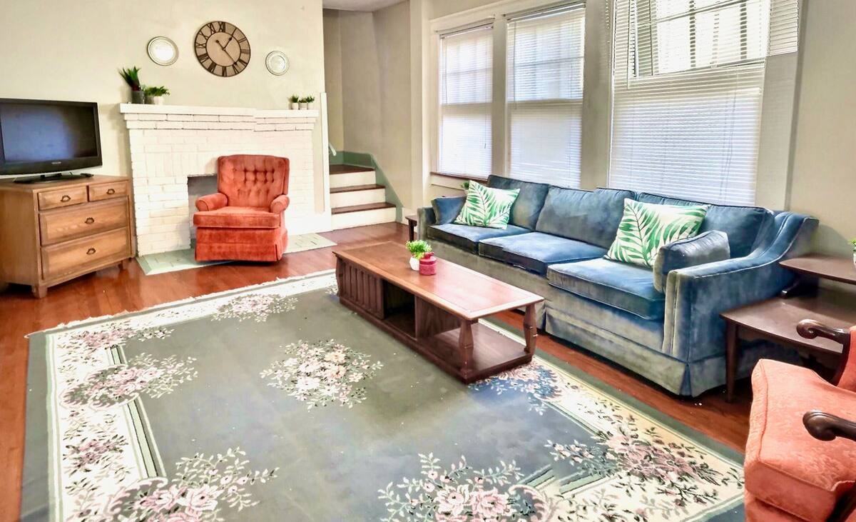 696 Fayette St #NA - Photo 2 of 18