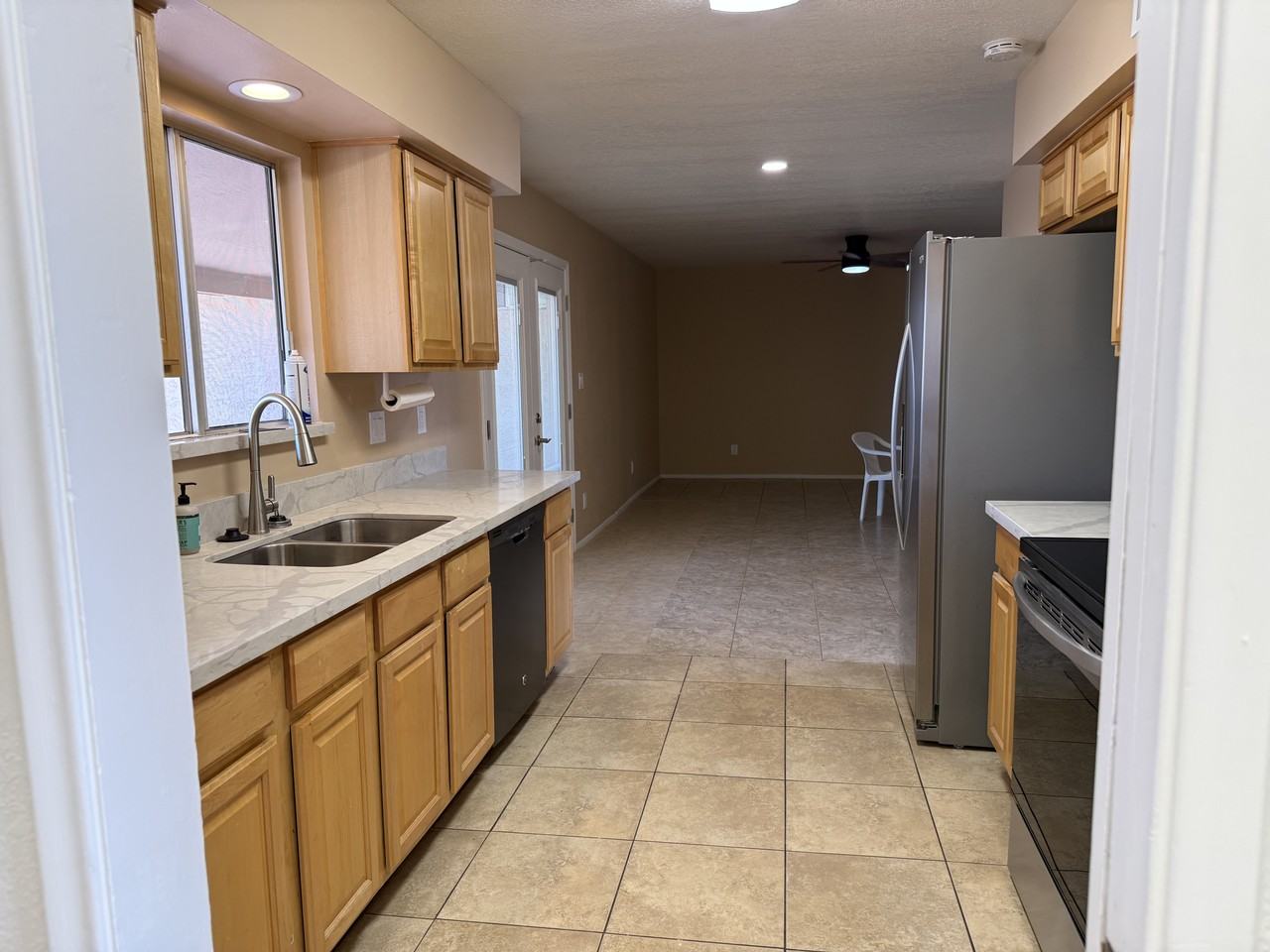 1324 W 12th St #NA - Photo 6 of 20