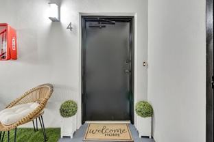 2405 W Texas Ave #4 - Photo 1 of 1