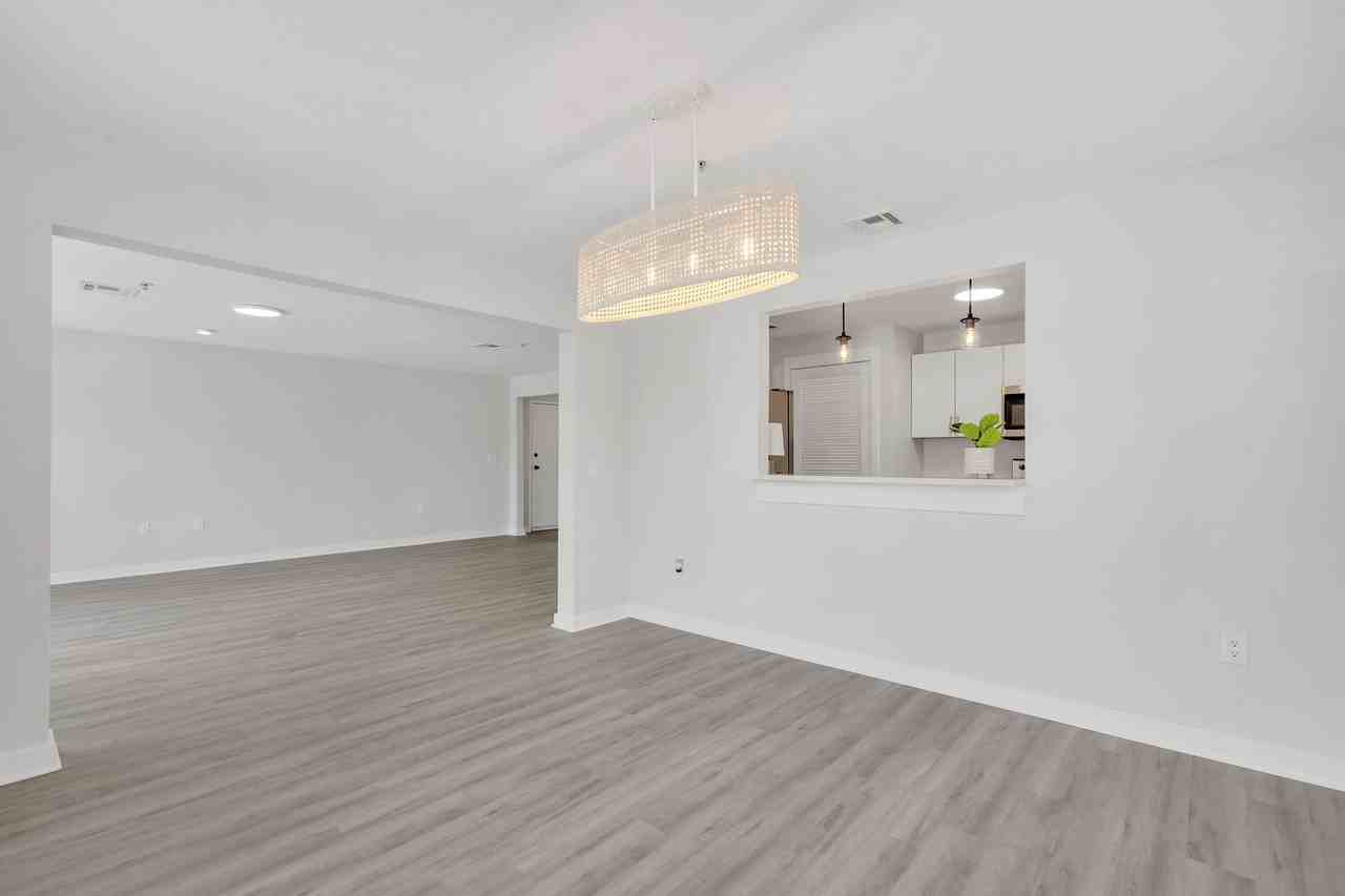 2405 W Texas Ave #4 - Photo 6 of 20