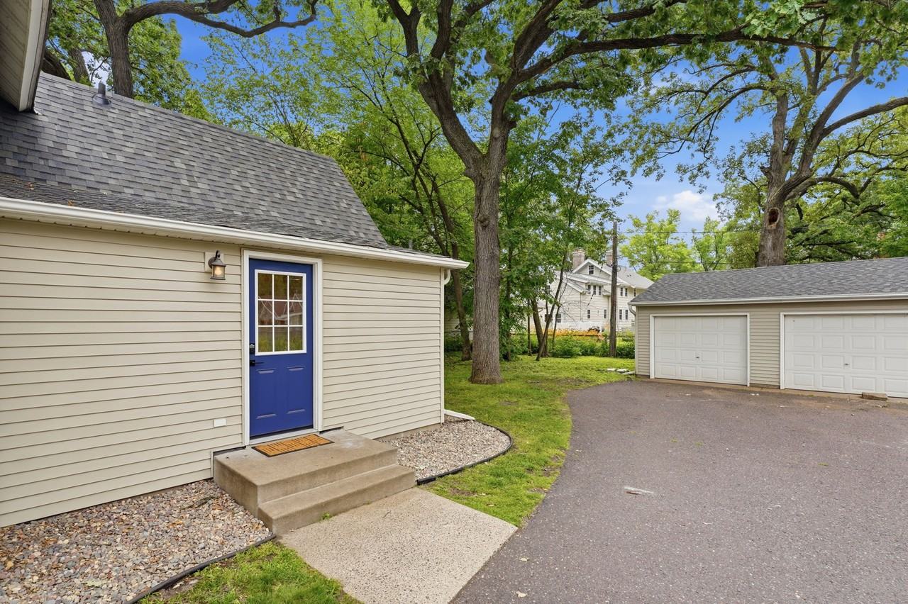 2138 1st St #NA - Photo 7 of 29