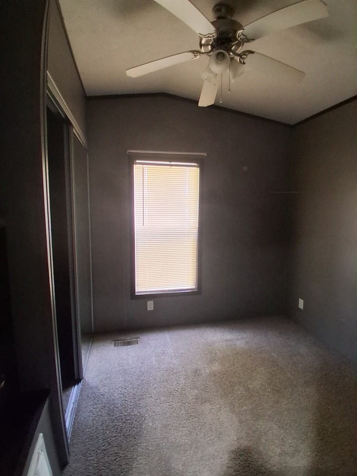 209 Wildflower Ln #NA - Photo 2 of 7