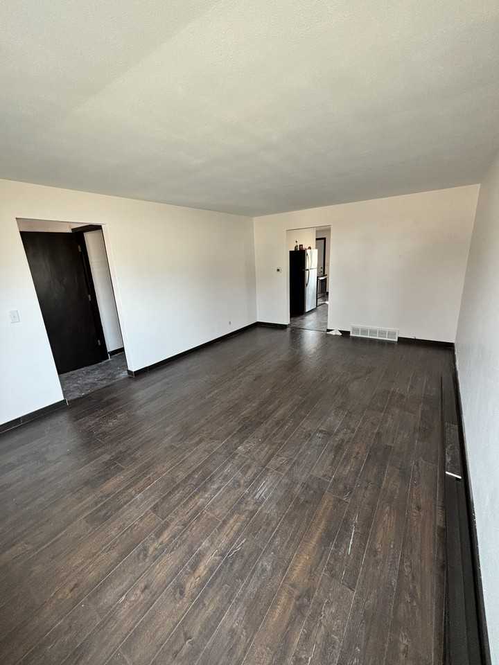 2047 Ravine St #2047 - Photo 3 of 10