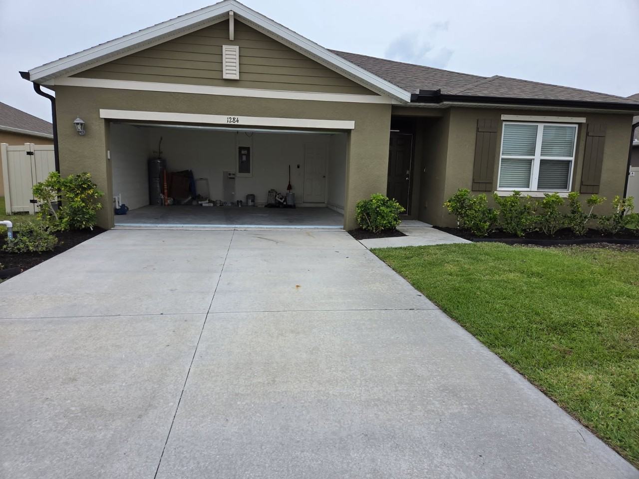 1284 Gordon Ave #NA - Photo 2 of 11