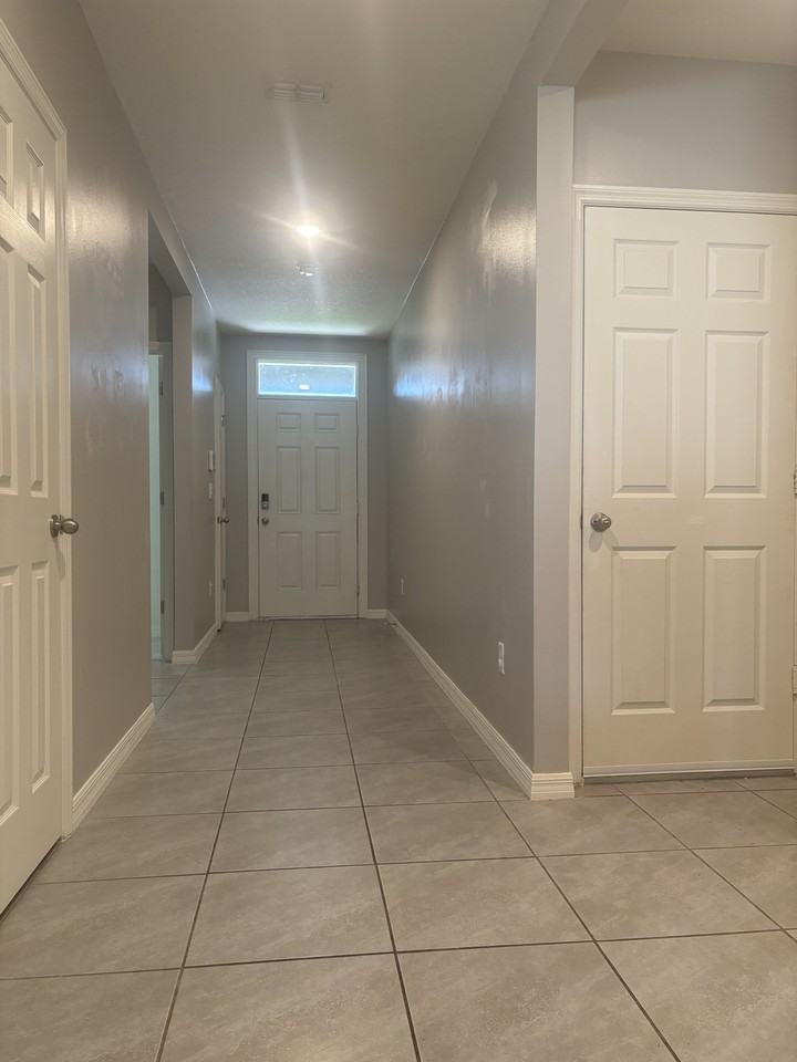 1284 Gordon Ave #NA - Photo 7 of 11