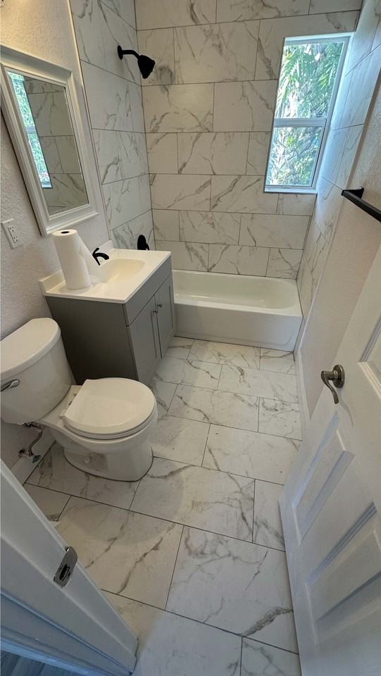 1210 Avenue R #NA - Photo 6 of 9
