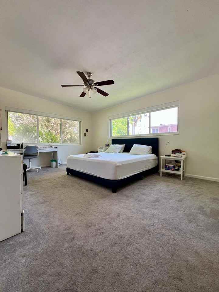9400 E Bay Harbor Dr #3 - Photo 4 of 7
