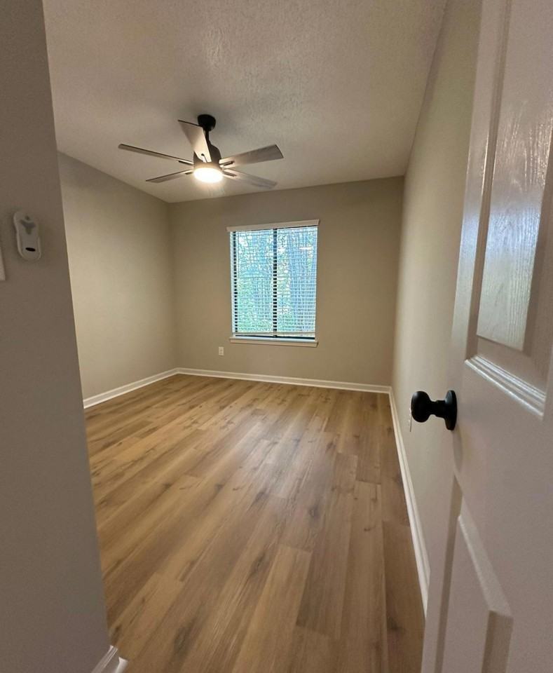 317 Evergreen Ave #NA - Photo 2 of 20