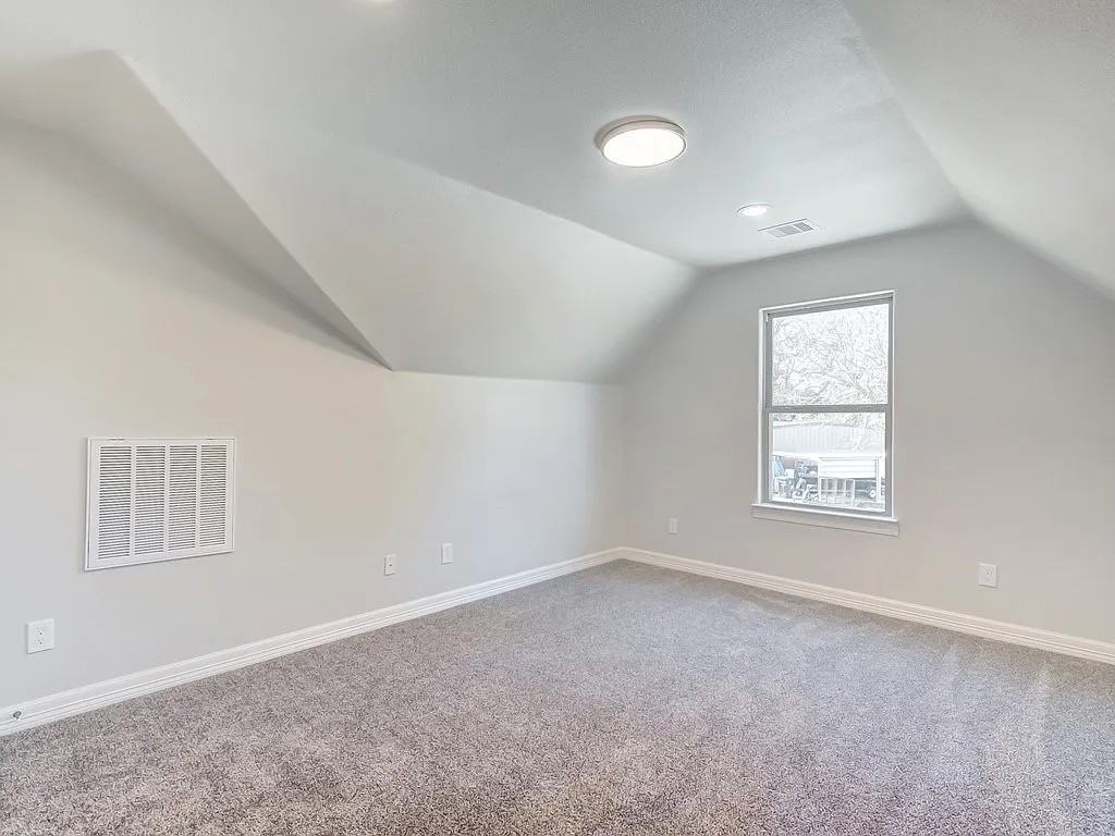 6776 Coolidge St #NA - Photo 7 of 17