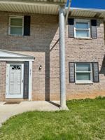 featured image of 2731 Diane Blvd #NA