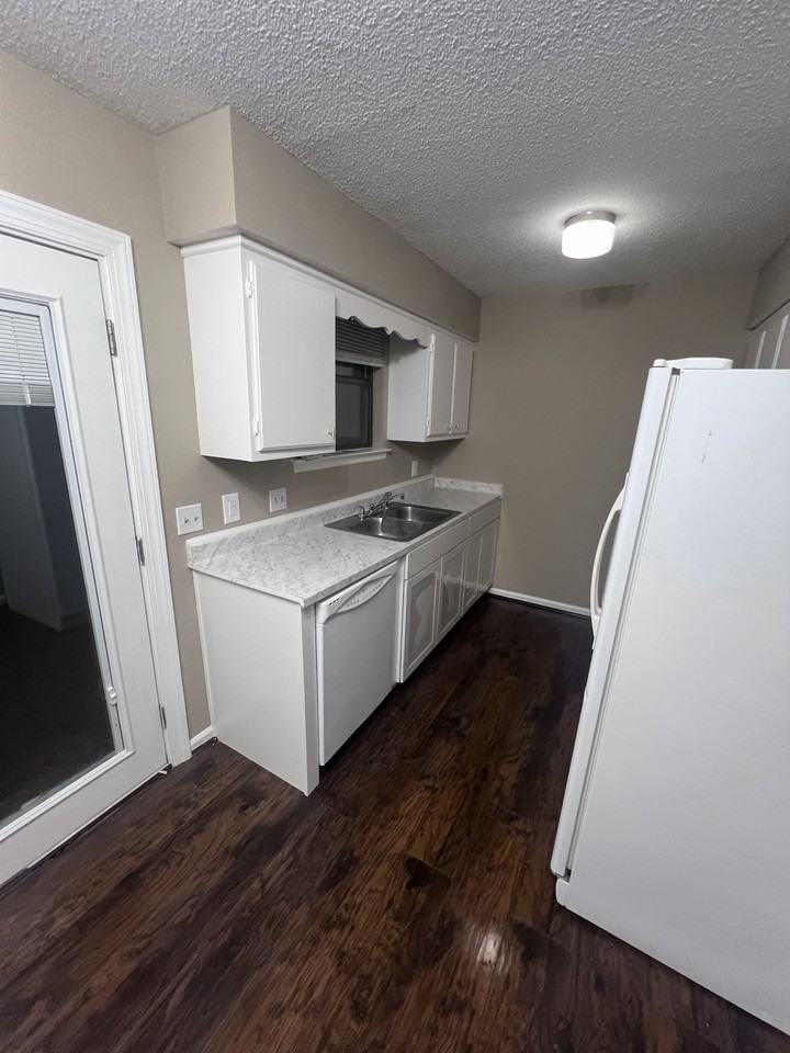 1327 Quail Valley Rd #1327 - Photo 6 of 23