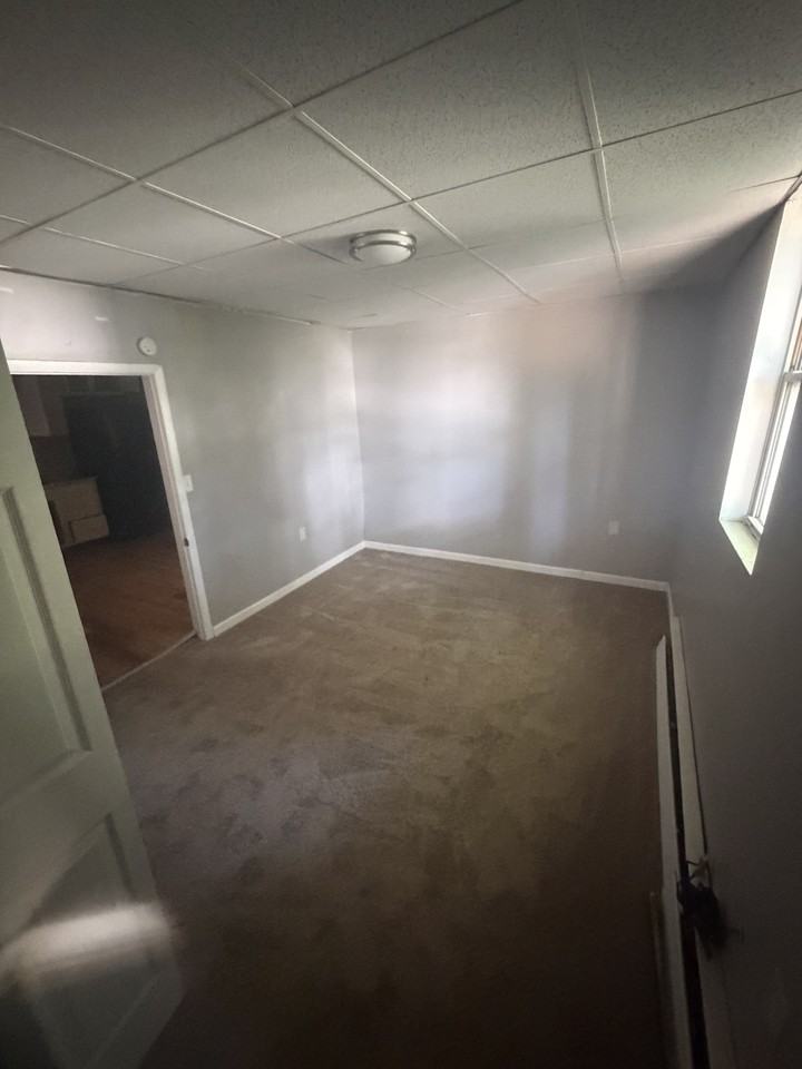 1034 Plane St #1stFL - Photo 2 of 7