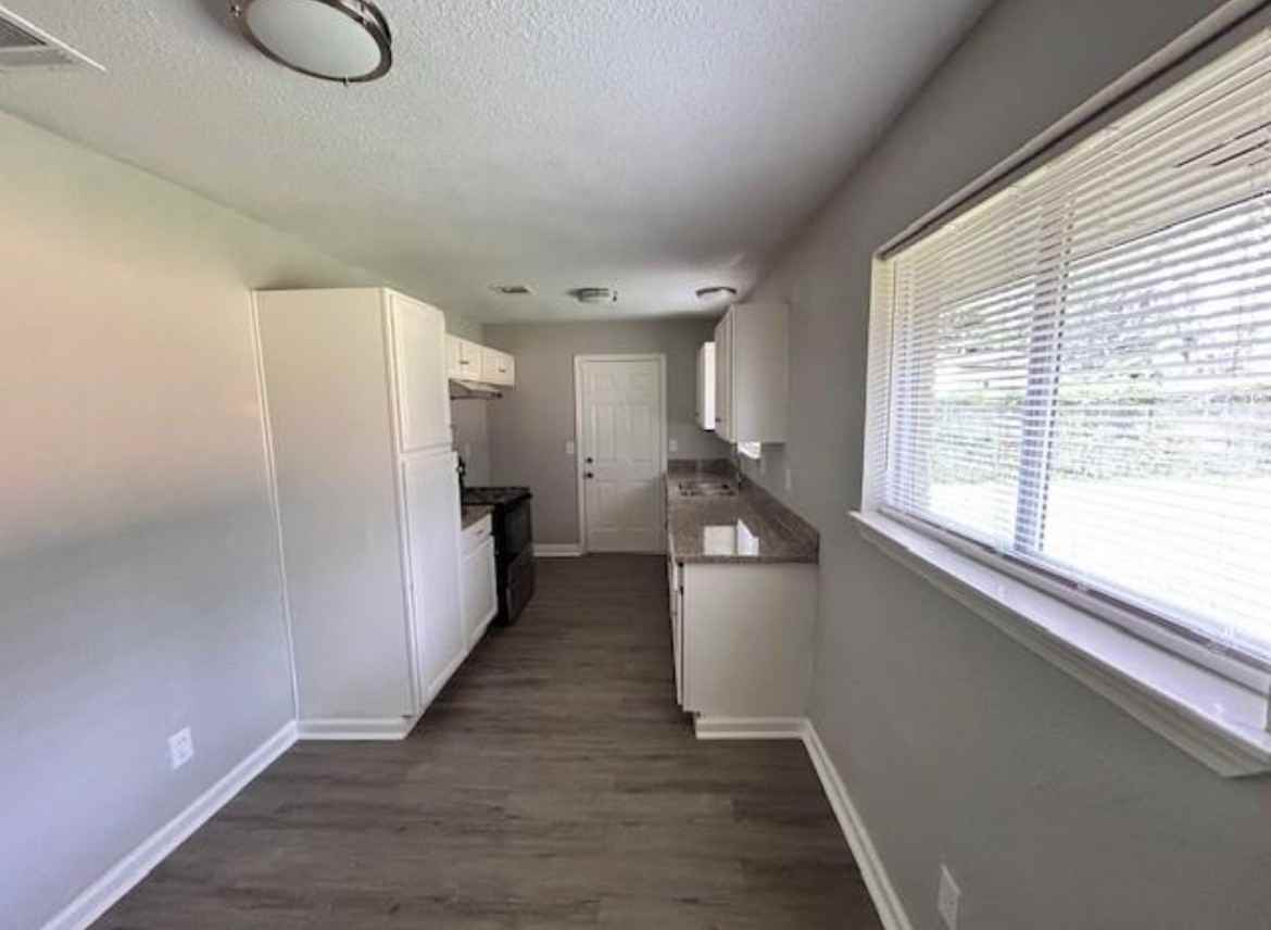 11122 Dalebrook Dr #NA - Photo 3 of 17