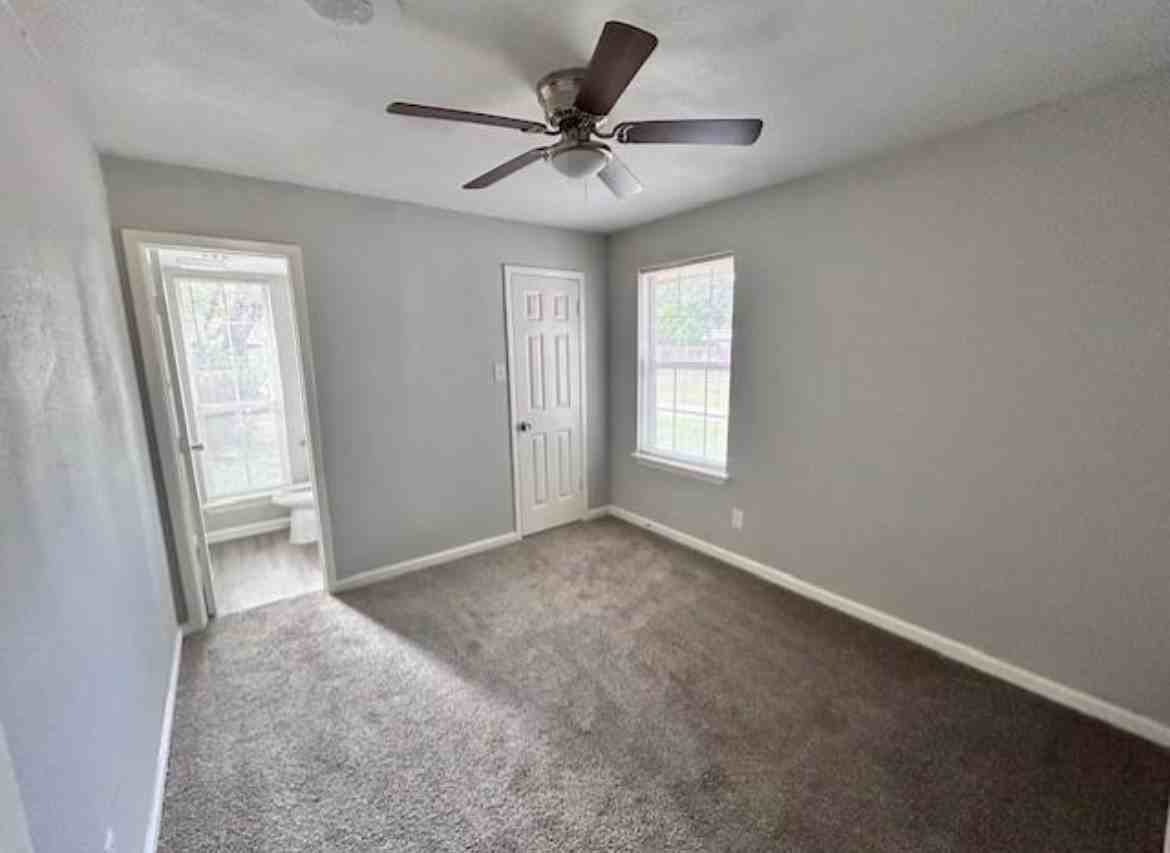 11122 Dalebrook Dr #NA - Photo 4 of 17