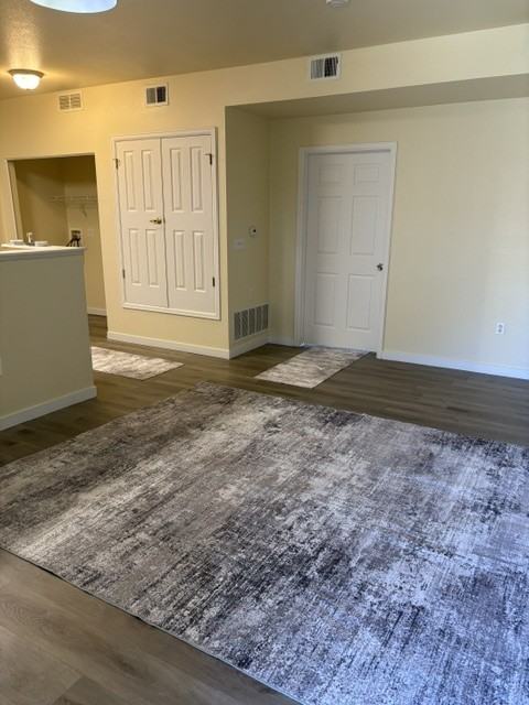 18632 E Water Dr - Photo 4 of 15