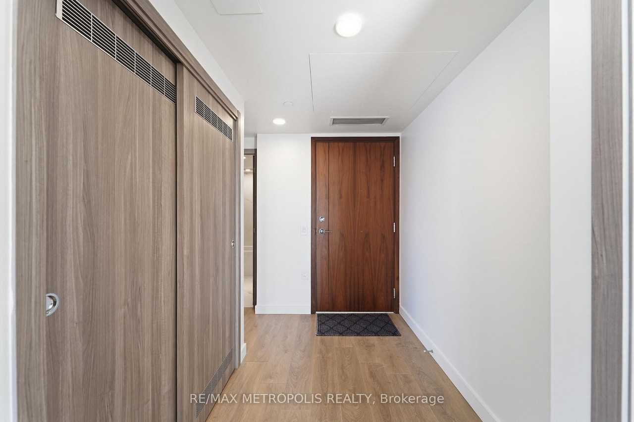 38 Widmer Street