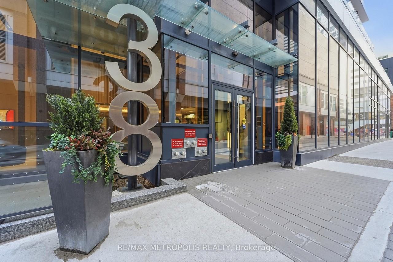 38 Widmer Street - Photo 5
