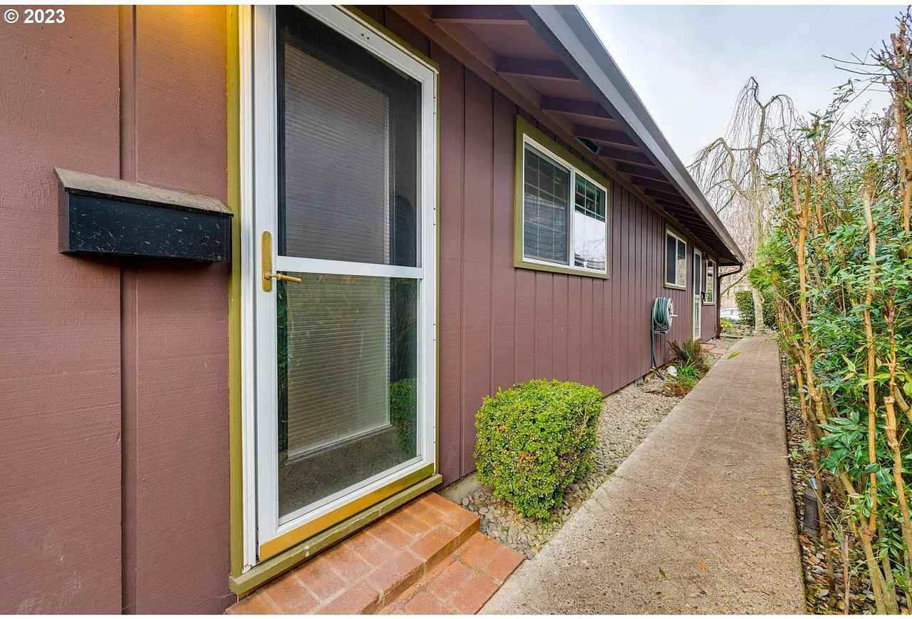 3304 Se 15th Ave #NA - Photo 4 of 20