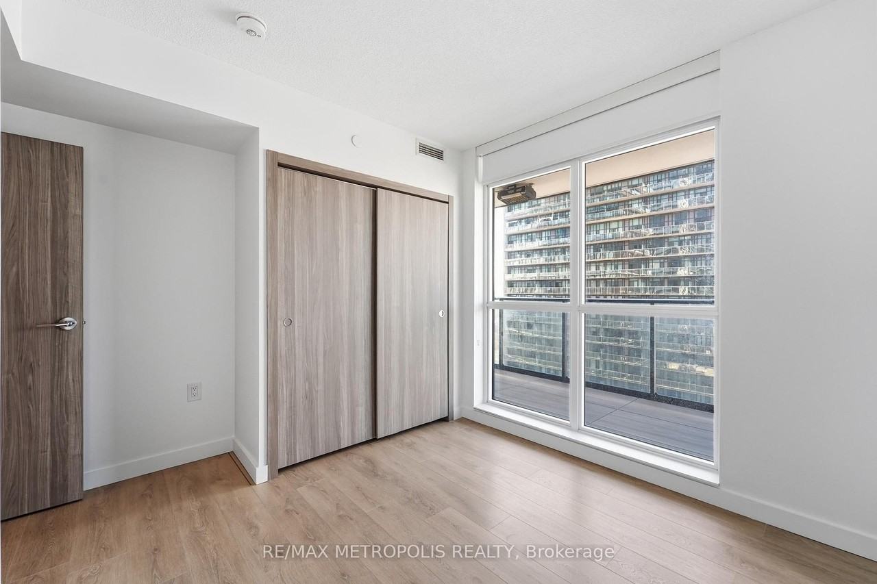 38 Widmer Street - Photo 9
