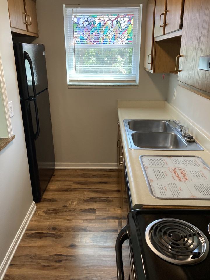 1501 Cowling Ave #3 - Photo 4 of 17