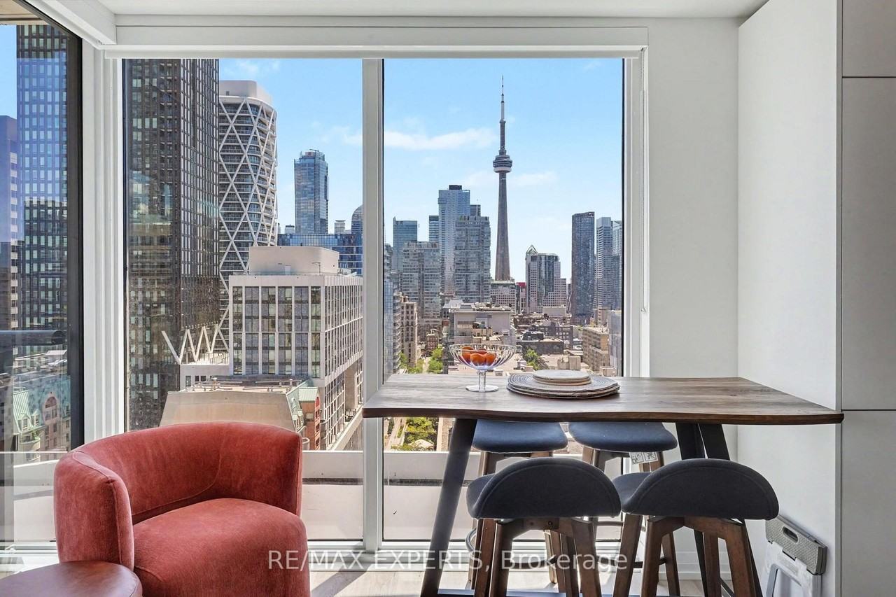 280 Dundas Street West - Photo 3 of 47
