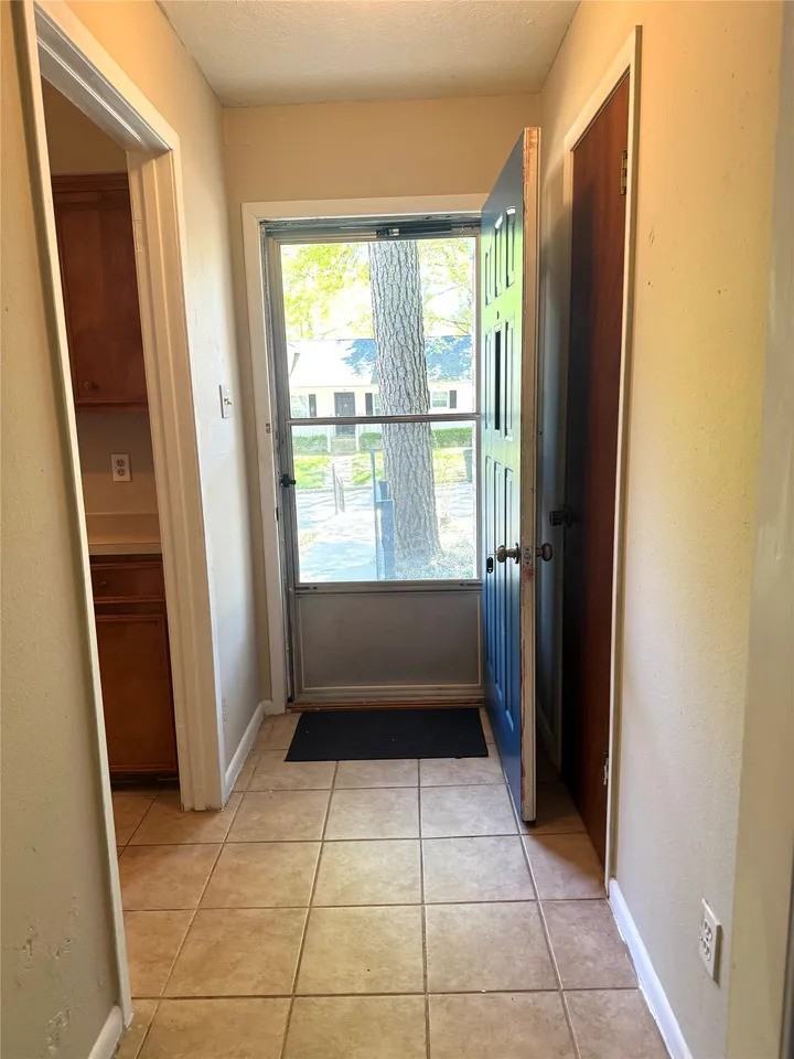 3001 Brook Dr #NA - Photo 2 of 16