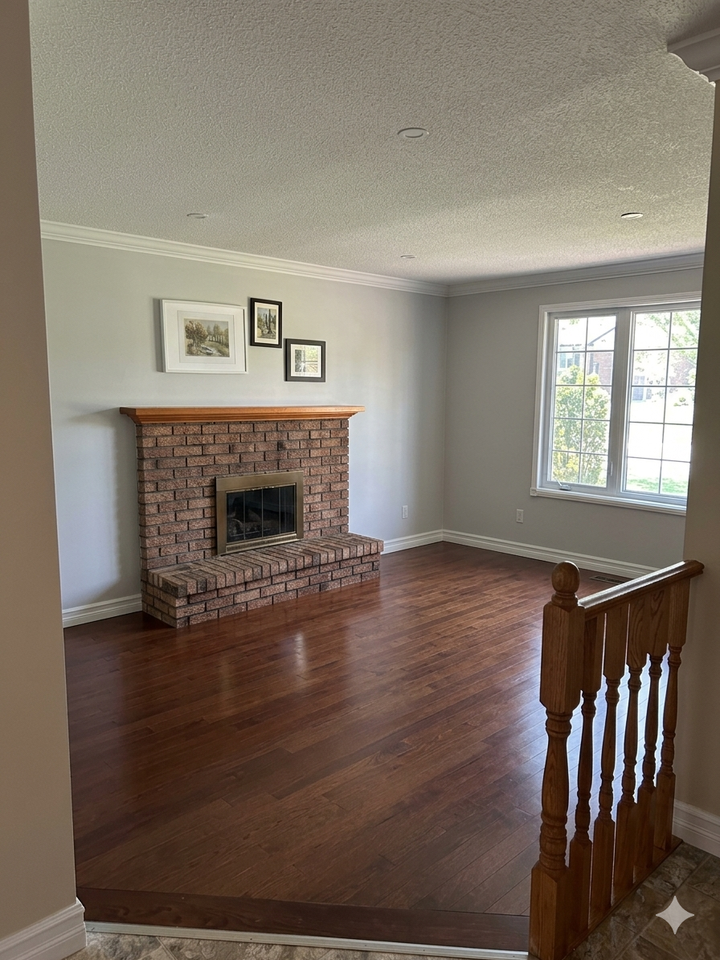 958 Smithside Court - Photo 3 of 13