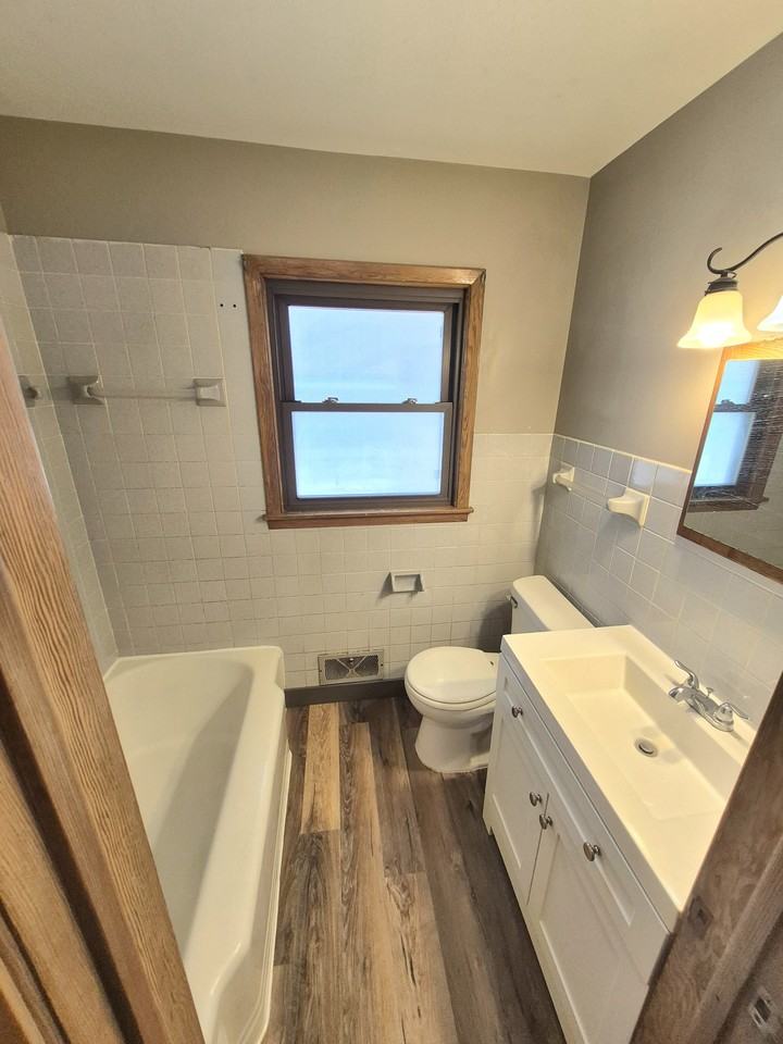 1103 33rd Ave N #NA - Photo 6 of 13