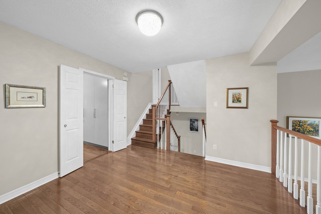 44 Dunbarton Court - Photo 7 of 54