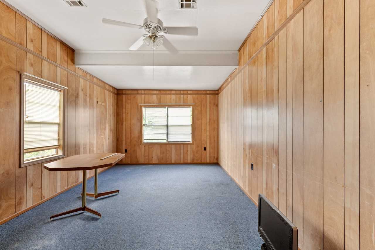 1008 Carol Comb Rd #A - Photo 2 of 4