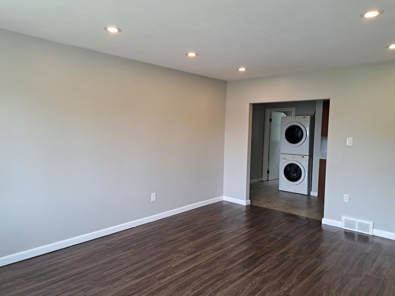 713 Maryland Avenue - Photo 6 of 12
