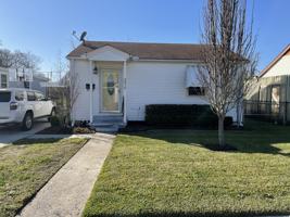featured image of 2416 Fenelon St #NA