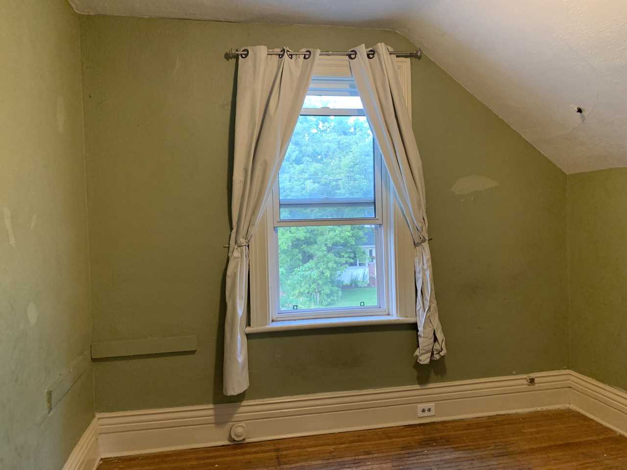 277 Reid Street - Photo 7 of 8