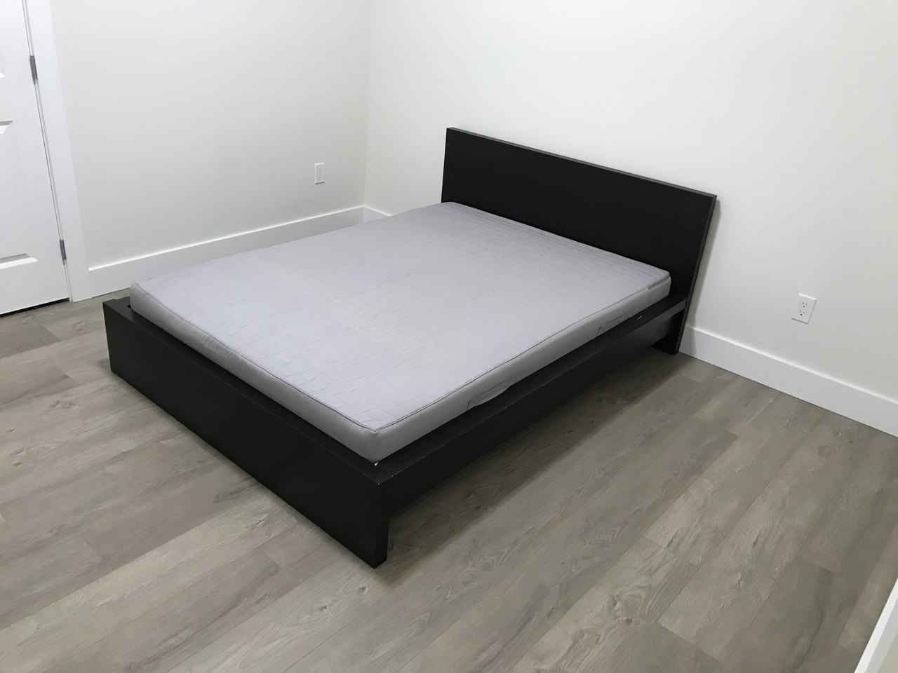 835 Smith Avenue - Photo 6 of 9