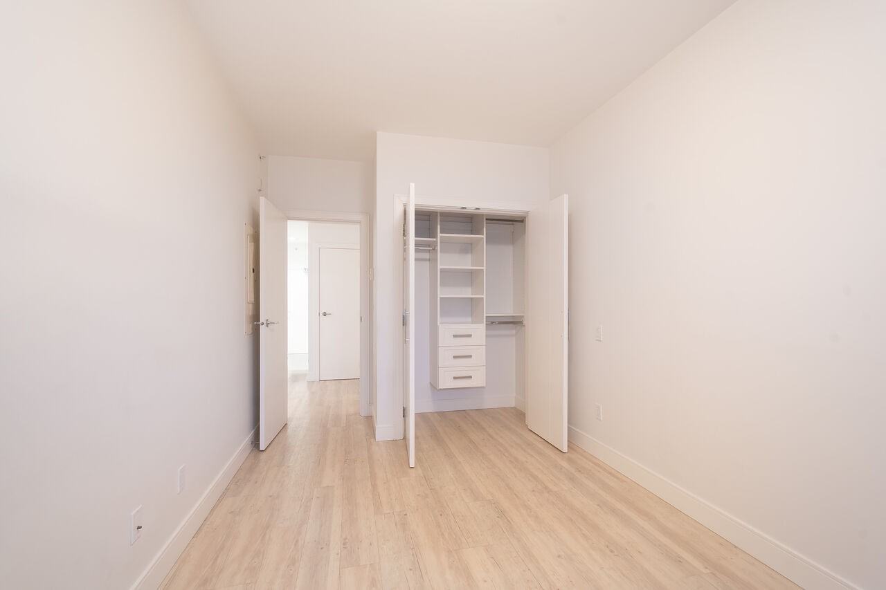 4548 Hastings Street #302 - Photo 6 of 18