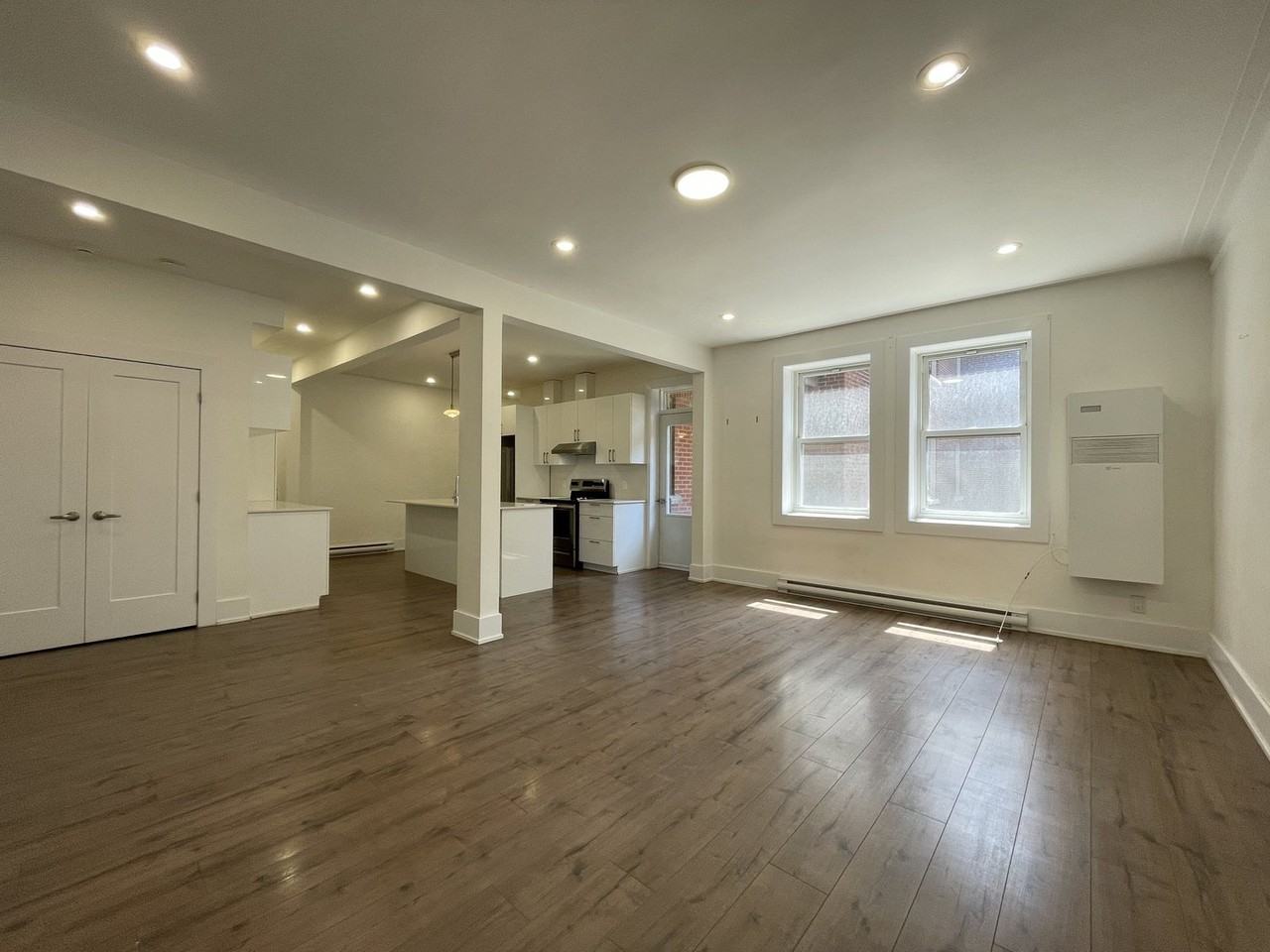 5235 Ch De La Côte-Saint-Luc - Photo 2 of 21