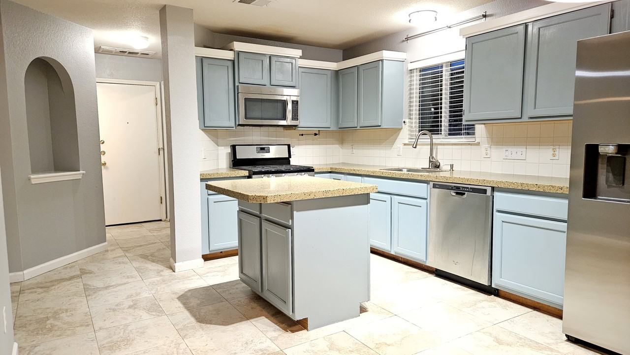 17237 Tobermory Dr #1 - Photo 4 of 9