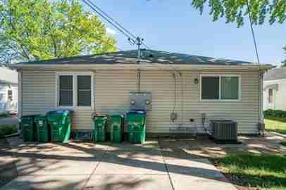 2902 Texas Ave S #2902 - Photo 3 of 20